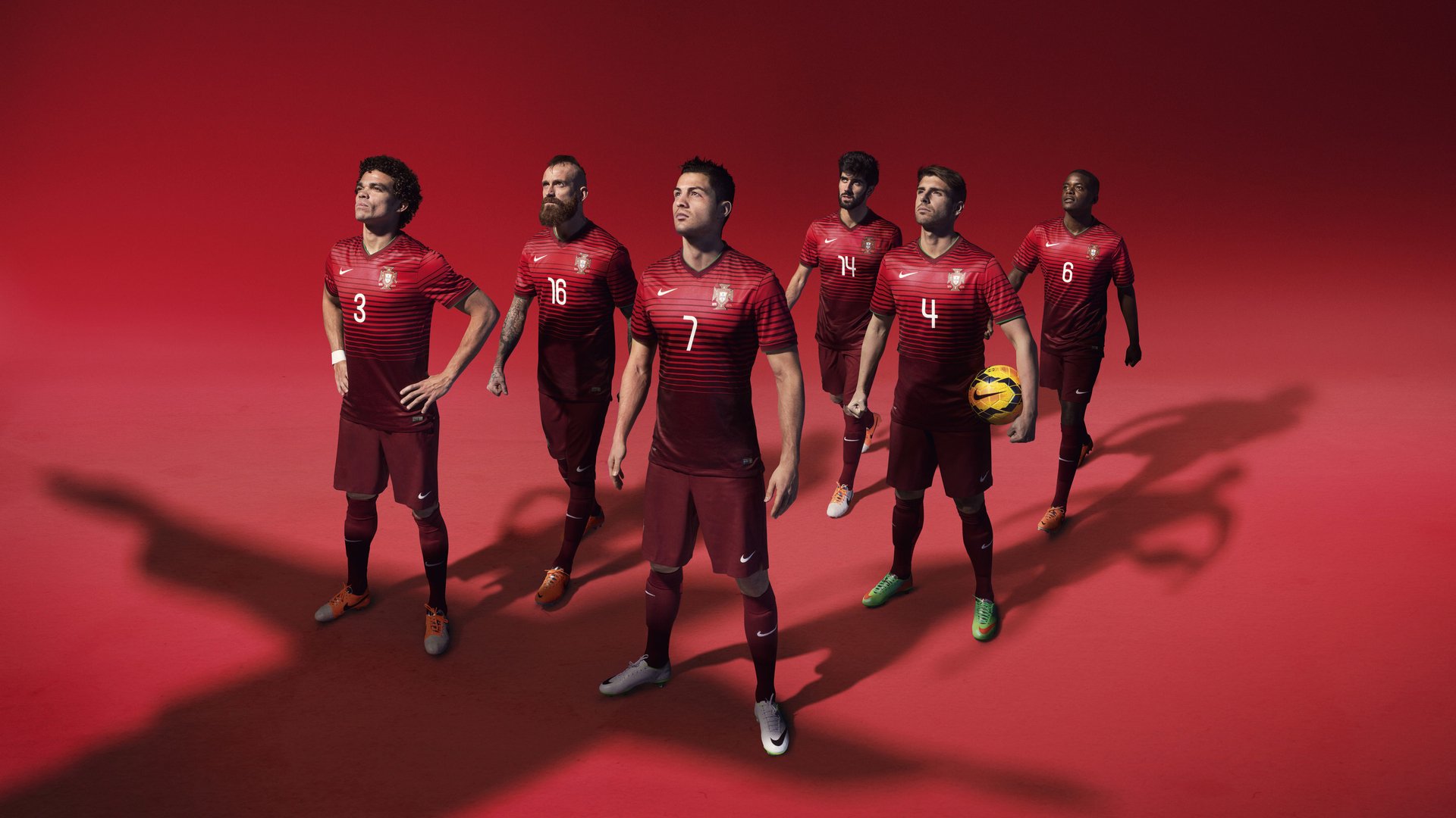 多特蒙德主帅谈未来，球队将进行全面调整，多特蒙德球员介绍